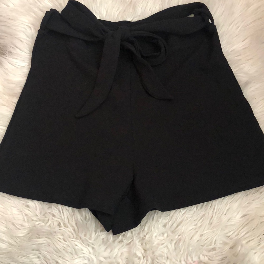 Black crepe high waisted shorts